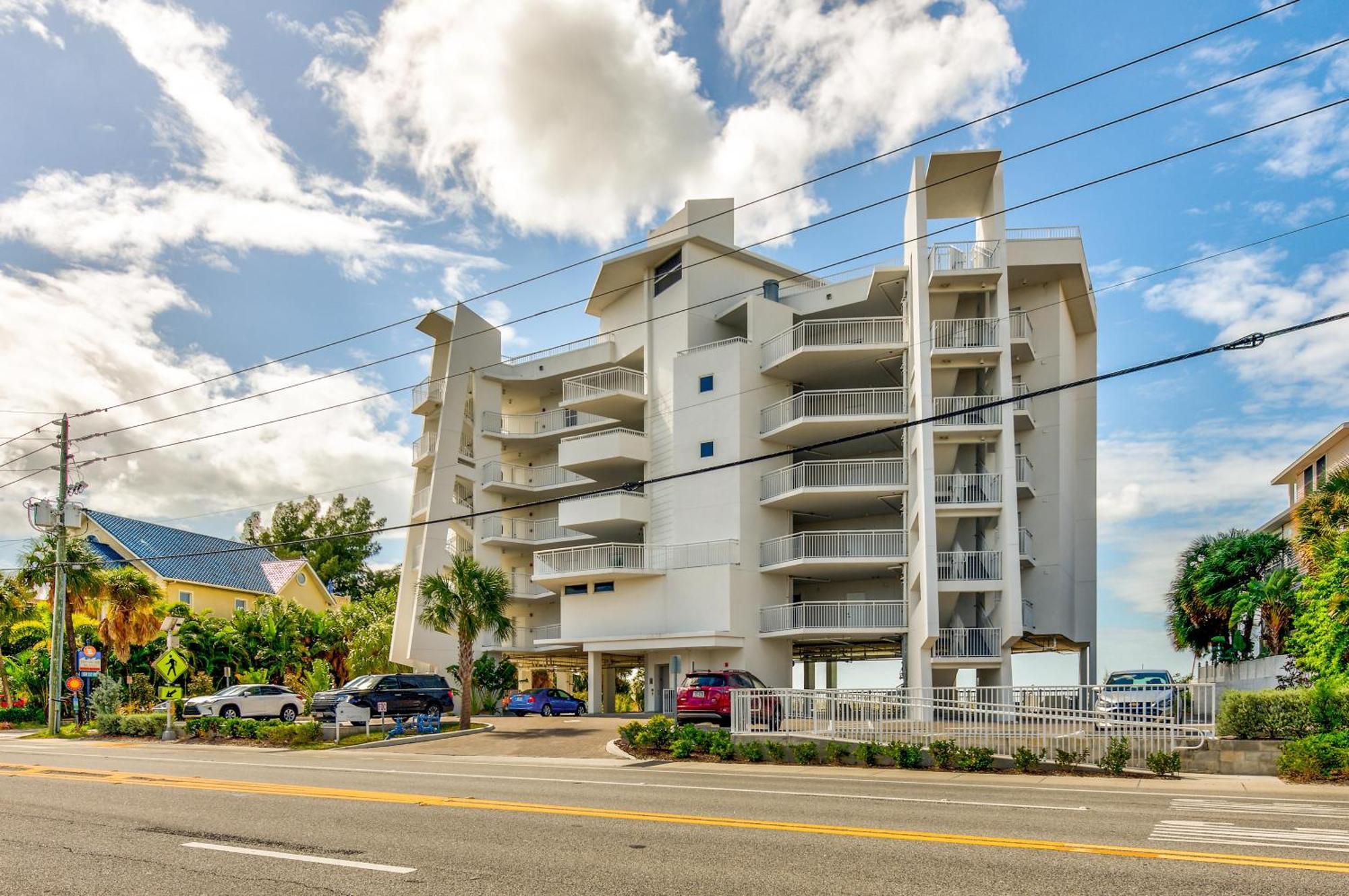 Villa Oceana 202 West St. Pete Beach Esterno foto