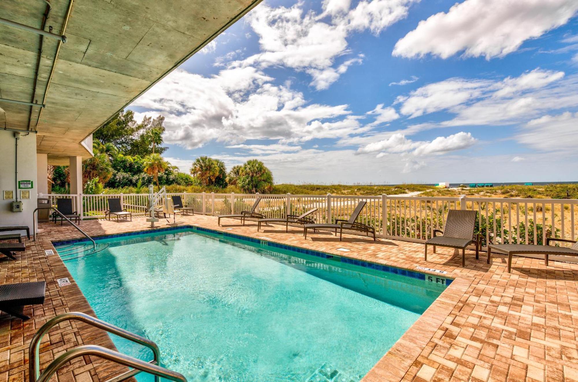 Villa Oceana 202 West St. Pete Beach Esterno foto