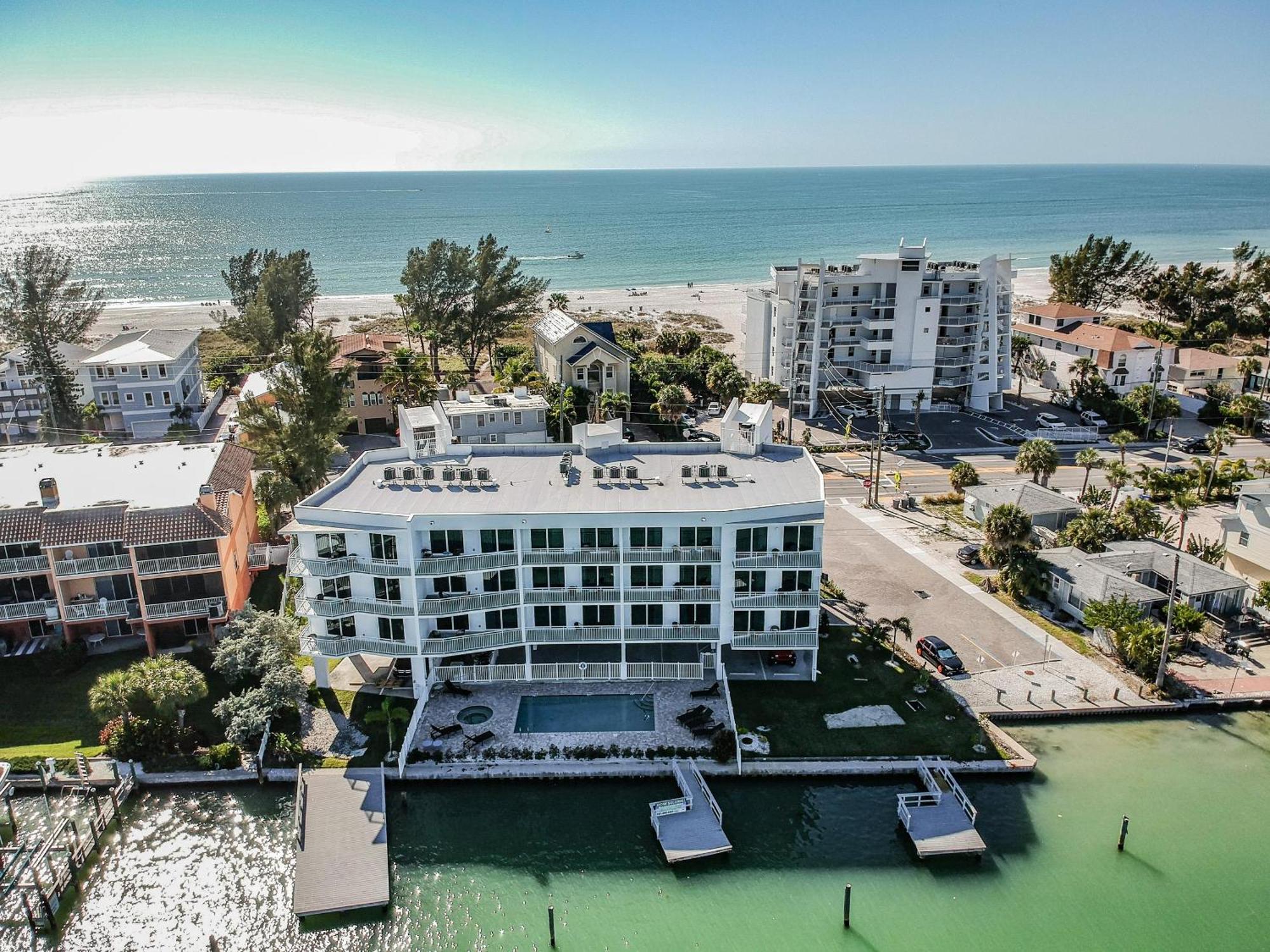 Villa Oceana 202 West St. Pete Beach Esterno foto